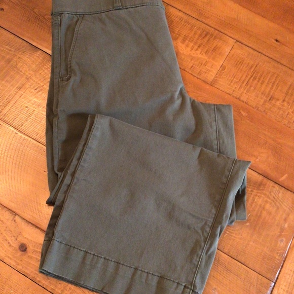 Wide leg capris pants - Picture 1 of 3